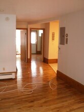 91 Brook Ave, Unit uni1 2-bed in Boston, MA - Foto de edificio - Building Photo