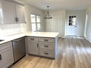 2305 Eastgate Dr SW in Snellville, GA - Building Photo - Building Photo