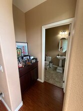 5004 Ocean Ln in Elk Grove, CA - Building Photo - Building Photo
