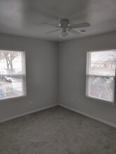 5 N 8th Ave, Unit #2 in Maywood, IL - Foto de edificio - Building Photo