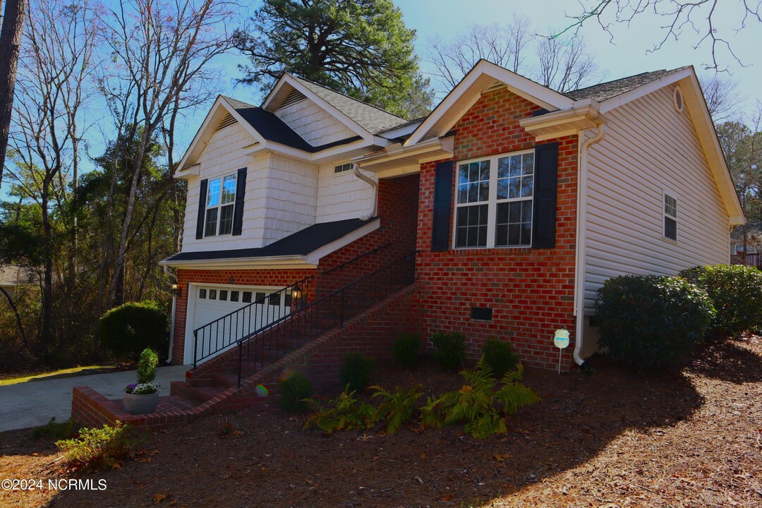 295 Sandhills Cir in Pinehurst, NC - Building Photo