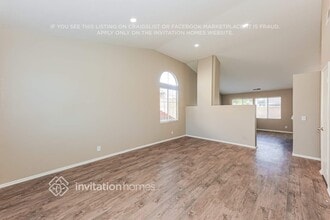 3347 N Carnation Dr in Rialto, CA - Foto de edificio - Building Photo