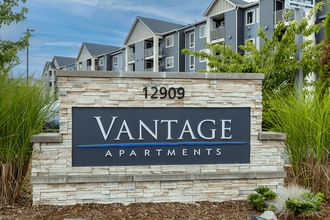 The Vantage in Lynnwood, WA - Building Photo - Building Photo