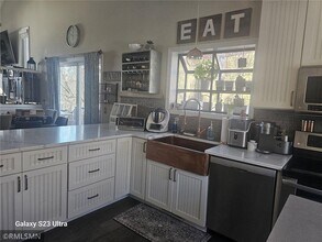 18701 Red Cherry Cir in Minnetonka, MN - Building Photo - Building Photo