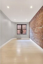 Stanton Street, Unit 5F in New York, NY - Building Photo
