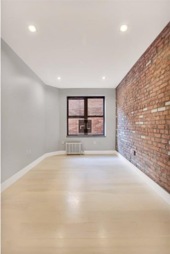 STANTON ST., Unit 5F in New York, NY - Building Photo - Building Photo