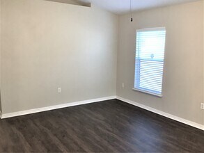 30400 Pongo Way in Wesley Chapel, FL - Foto de edificio - Building Photo