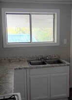 209 Wright St W in Jasper, AL - Building Photo