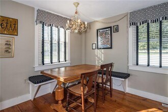 27 S Main St in Essex, CT - Building Photo - Building Photo