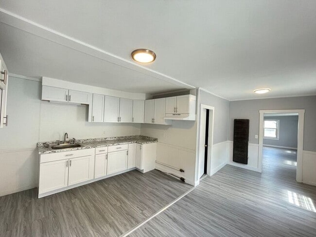 property at 9 Patten Ct
