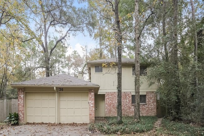 property at 36 W Bigelow Oak Ct