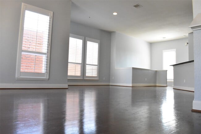 3123 Dallas St in Houston, TX - Building Photo - Building Photo