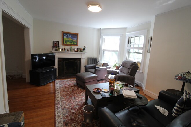 33 Concord Ave in Cambridge, MA - Building Photo