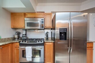 5 Newport Rd, Unit T in Cambridge, MA - Building Photo - Building Photo