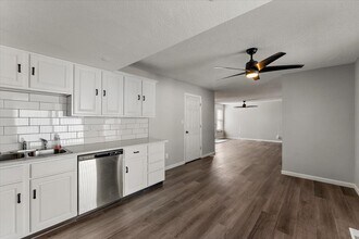 780 San Bruno Pl in Colorado Springs, CO - Building Photo - Building Photo