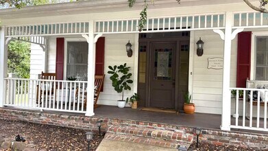 6855 Pine St in Milton, FL - Building Photo - Building Photo