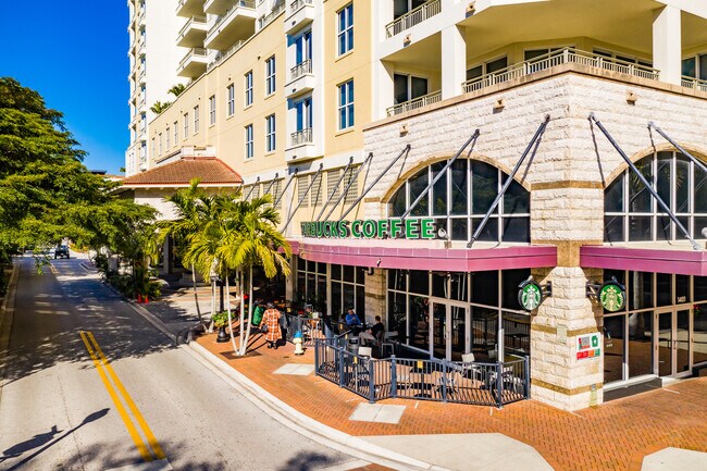 One Hundred Central in Sarasota, FL - Building Photo - Building Photo