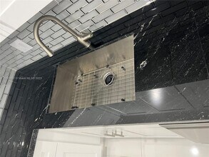 2010 NW 60th Ave, Unit 2010 in Sunrise, FL - Building Photo - Building Photo