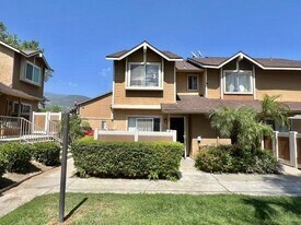 1460 Kendall Dr in San Bernardino, CA - Building Photo