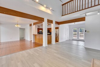 5708 Beacon Dr in Austin, TX - Foto de edificio - Building Photo