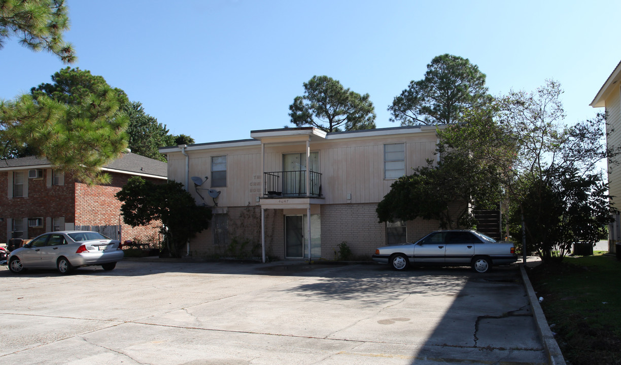 4647 Earl Gros Ave in Baton Rouge, LA - Foto de edificio