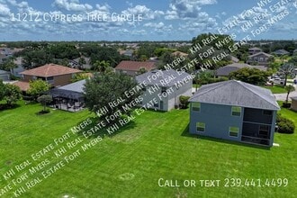 11212 Cypress Tree Cir in Ft. Myers, FL - Building Photo - Building Photo