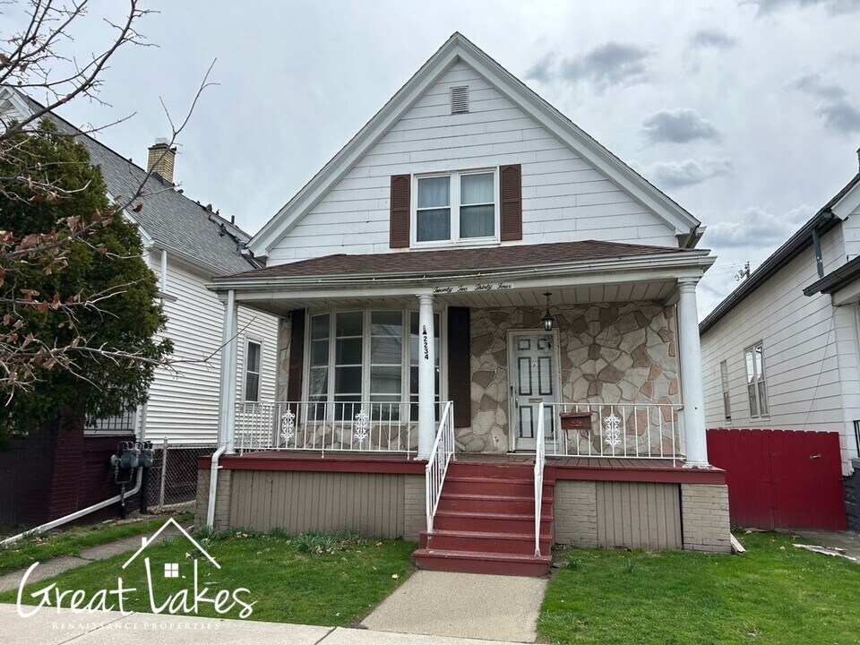 2234 Evaline St in Hamtramck, MI - Building Photo