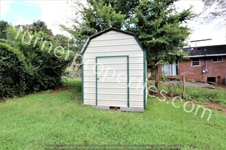206 Sullivan St in Greenwood, SC - Building Photo - Building Photo