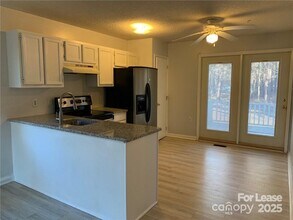 104 Pepper Cir in Mooresville, NC - Building Photo - Building Photo