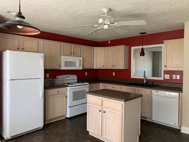 719 Wyndhurst Dr in Lynchburg, VA - Building Photo - Building Photo