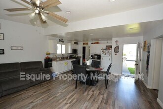 1500 Ukiah St in Oxnard, CA - Building Photo - Building Photo
