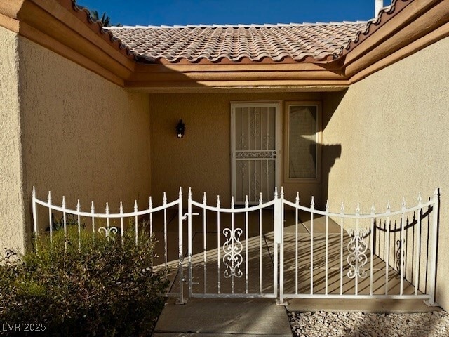 2405 Rockford St in Las Vegas, NV - Building Photo - Building Photo