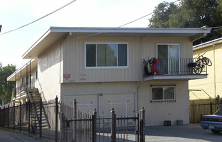 2254 84th Ave in Oakland, CA - Building Photo