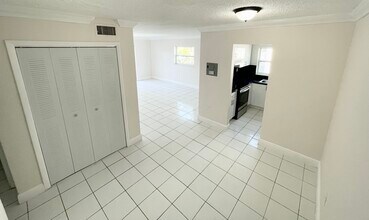 11605 Canal Dr in North Miami, FL - Building Photo - Building Photo