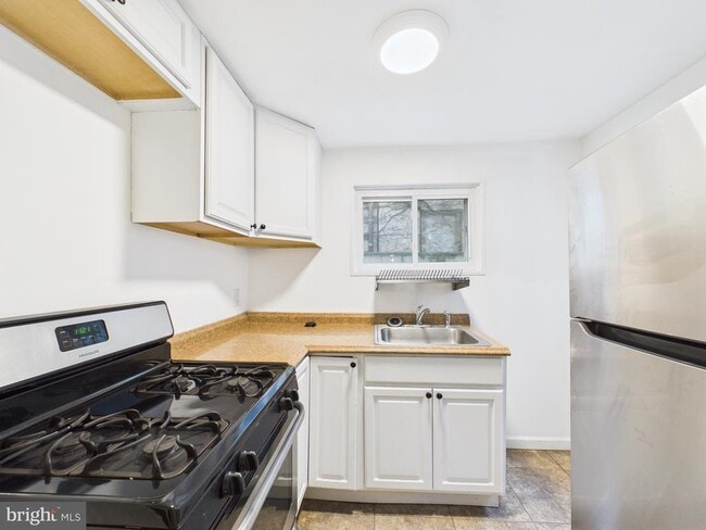 1825 Carlton St in Philadelphia, PA - Building Photo - Building Photo