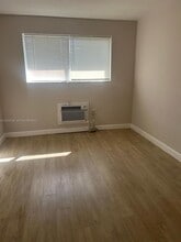 7561 Venetian St in Miramar, FL - Building Photo - Building Photo