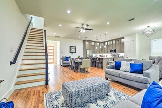 3129 Rutz St in Dallas, TX - Building Photo - Building Photo