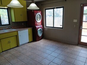 422 Carlisle Blvd NE in Albuquerque, NM - Building Photo - Building Photo