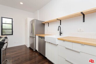 418 N Curson Ave in Los Angeles, CA - Building Photo - Building Photo