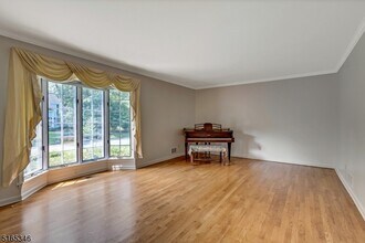 34 Woodmere Dr in Summit, NJ - Building Photo - Building Photo