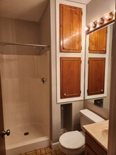 34 Mount Hope Ave in Bristol, RI - Foto de edificio - Building Photo