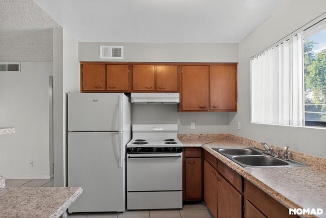 6502 N 17th Ave in Phoenix, AZ - Building Photo - Building Photo