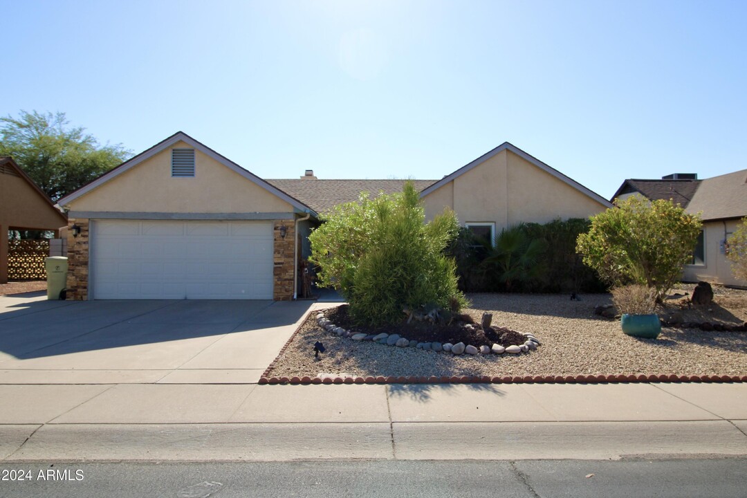 13060 N 56th Ave in Glendale, AZ - Building Photo