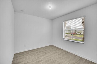 3581 Angler Dr in Fort Pierce, FL - Building Photo - Building Photo
