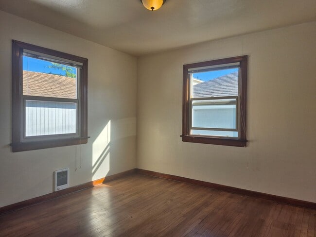 810 High Ave in Bremerton, WA - Building Photo - Building Photo