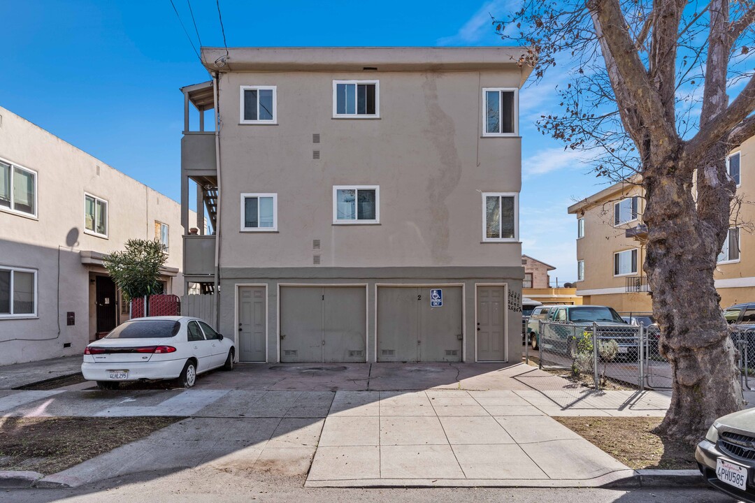 2684 Havenscourt Blvd in Oakland, CA - Building Photo