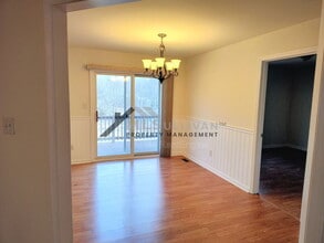 312 Lakeshore Dr in Hillsborough, NC - Building Photo - Building Photo