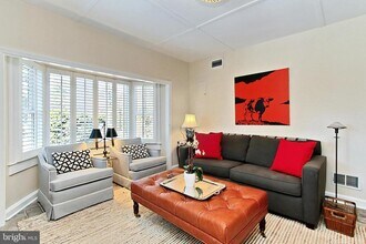 8022 E Boulevard Dr in Alexandria, VA - Building Photo - Building Photo