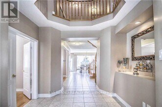 4 Hepatica St in Toronto, ON - Building Photo - Building Photo