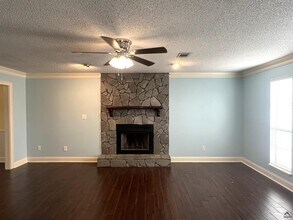 108 Turtle Dove Ct in Warner Robins, GA - Building Photo - Building Photo